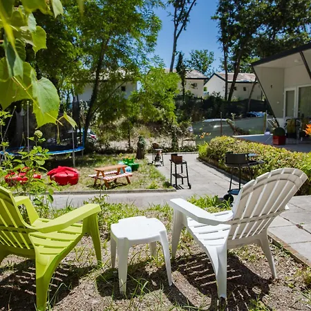 Campsite Albatross Breeze 100m From The *